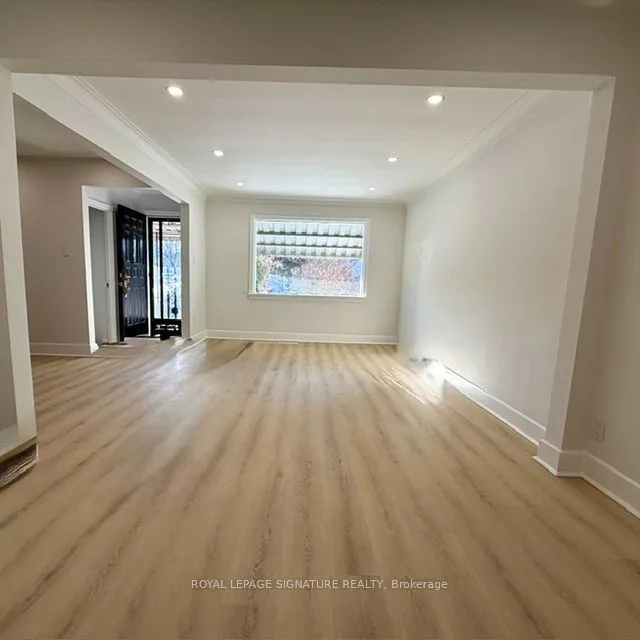 293 Glebemount Avenue — photo 3