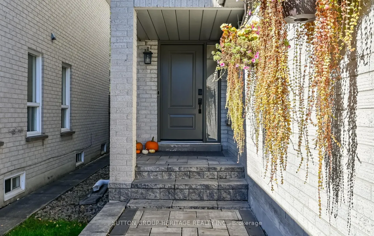 664 Eramosa Crescent — photo 2