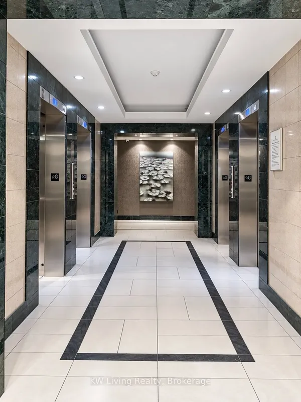 175 Bamburgh Circle, Unit 818