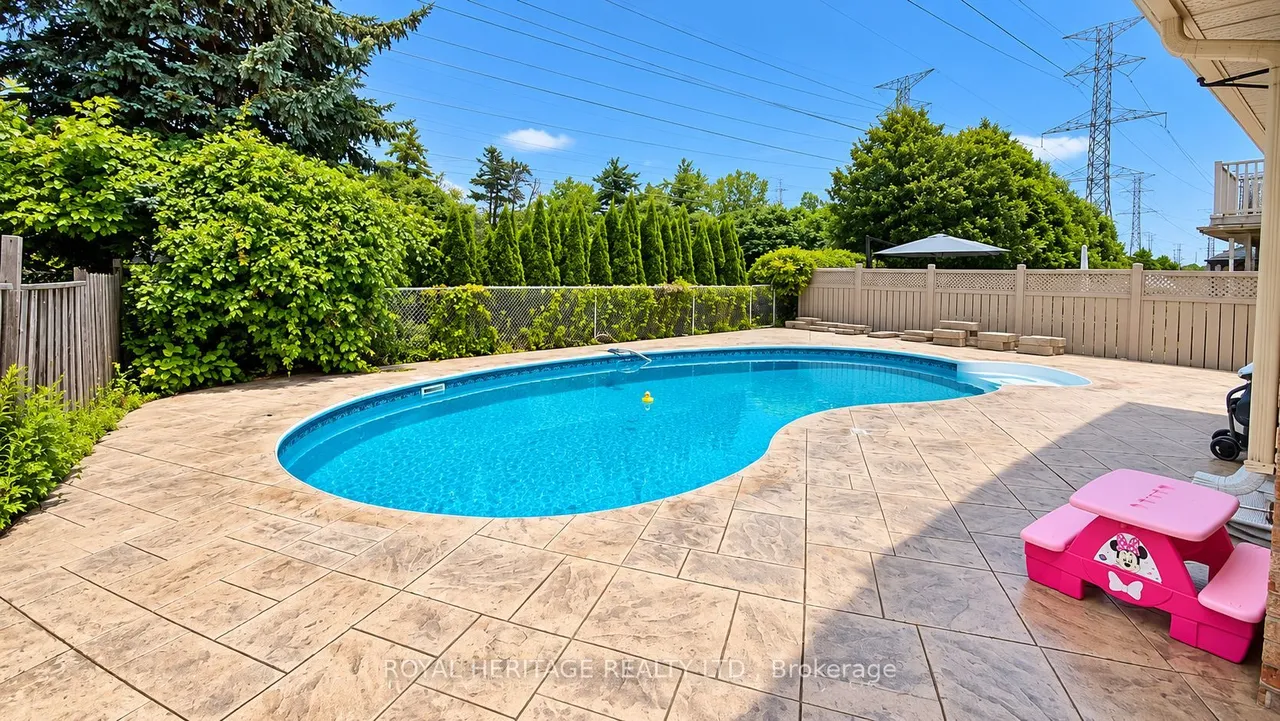 1221 Fieldstone Circle — photo 42
