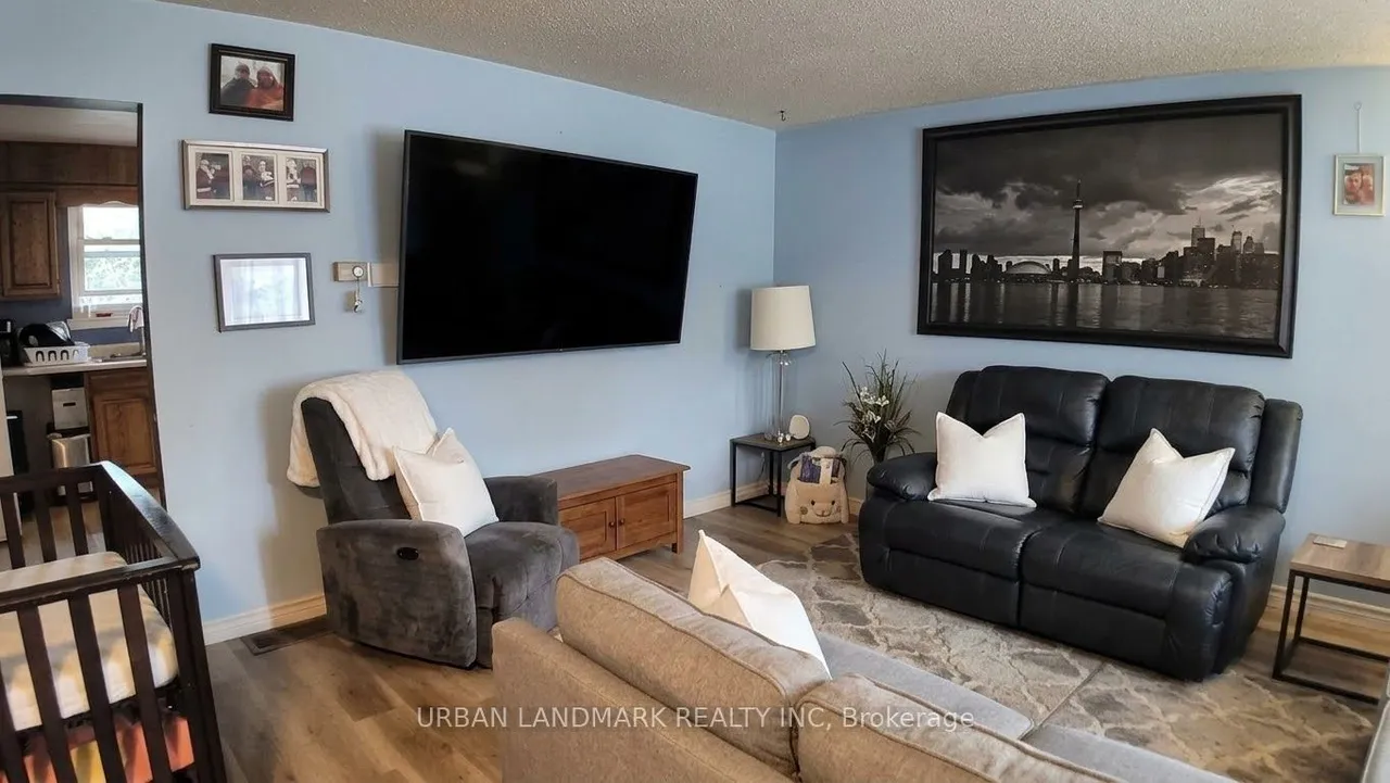 329 Durham Court — photo 2