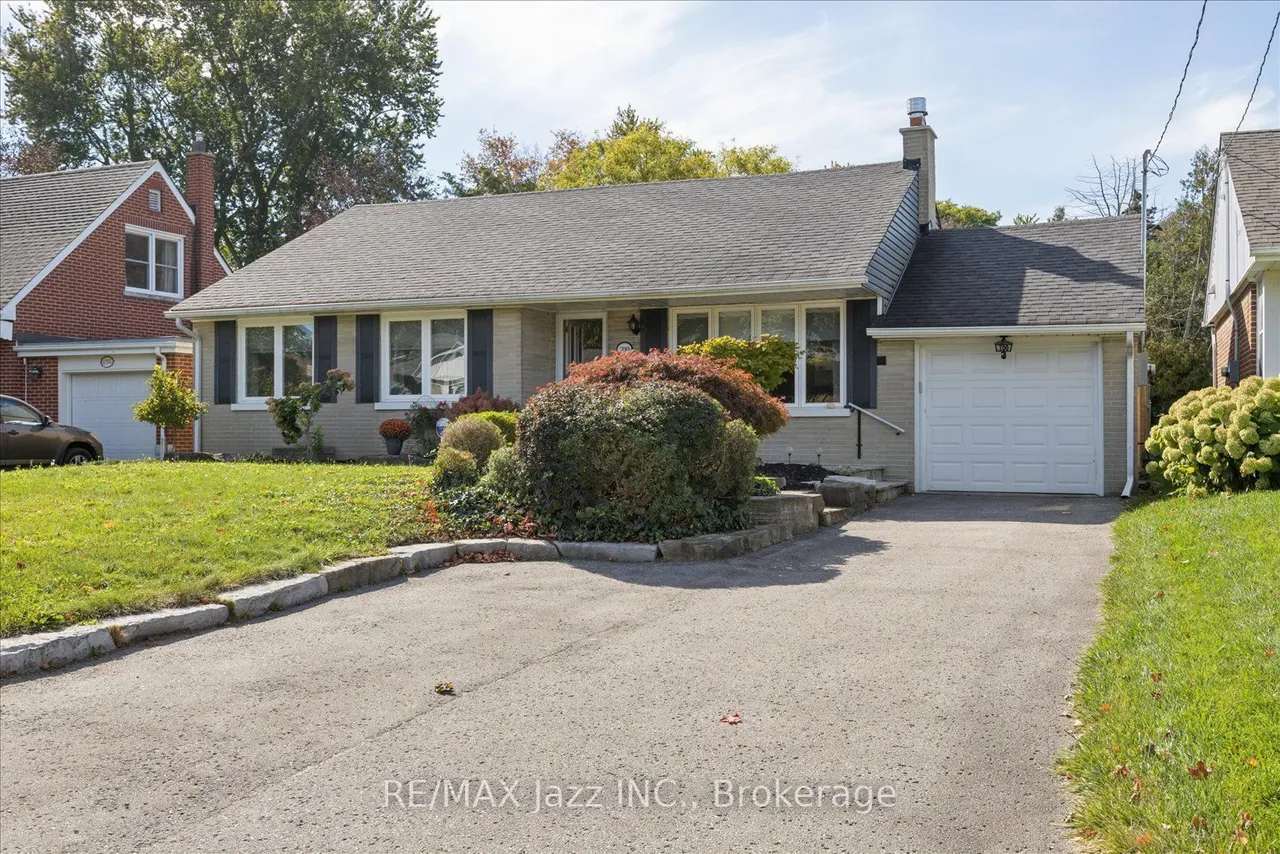 700 Grierson Street — photo 2