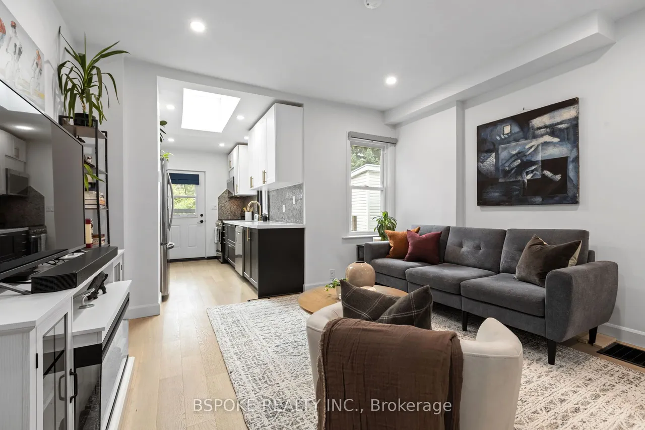 546 Main Street — photo 3