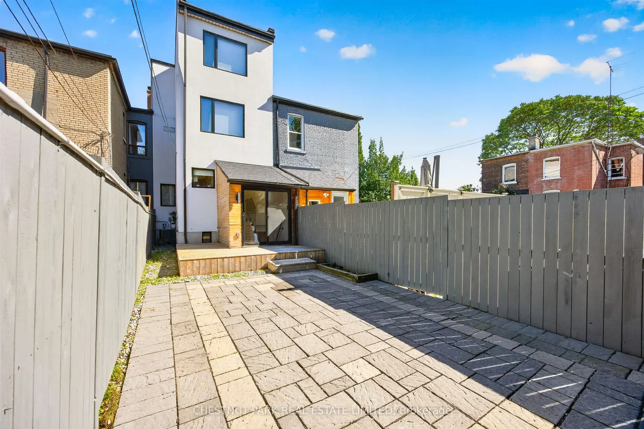 26 Caroline Avenue — photo 44