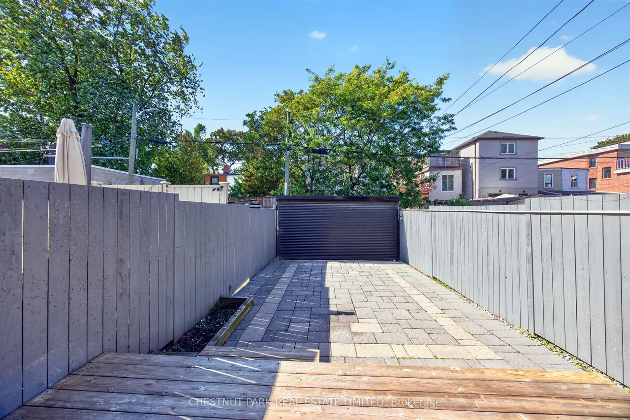26 Caroline Avenue — photo 45
