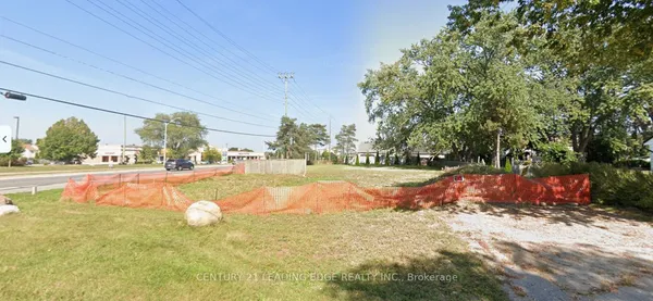 2 Hillcourt Avenue — photo 2
