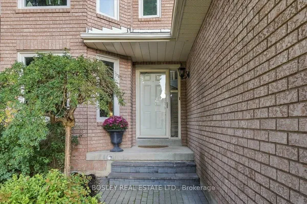 2259 Cottonwood Circle — photo 2