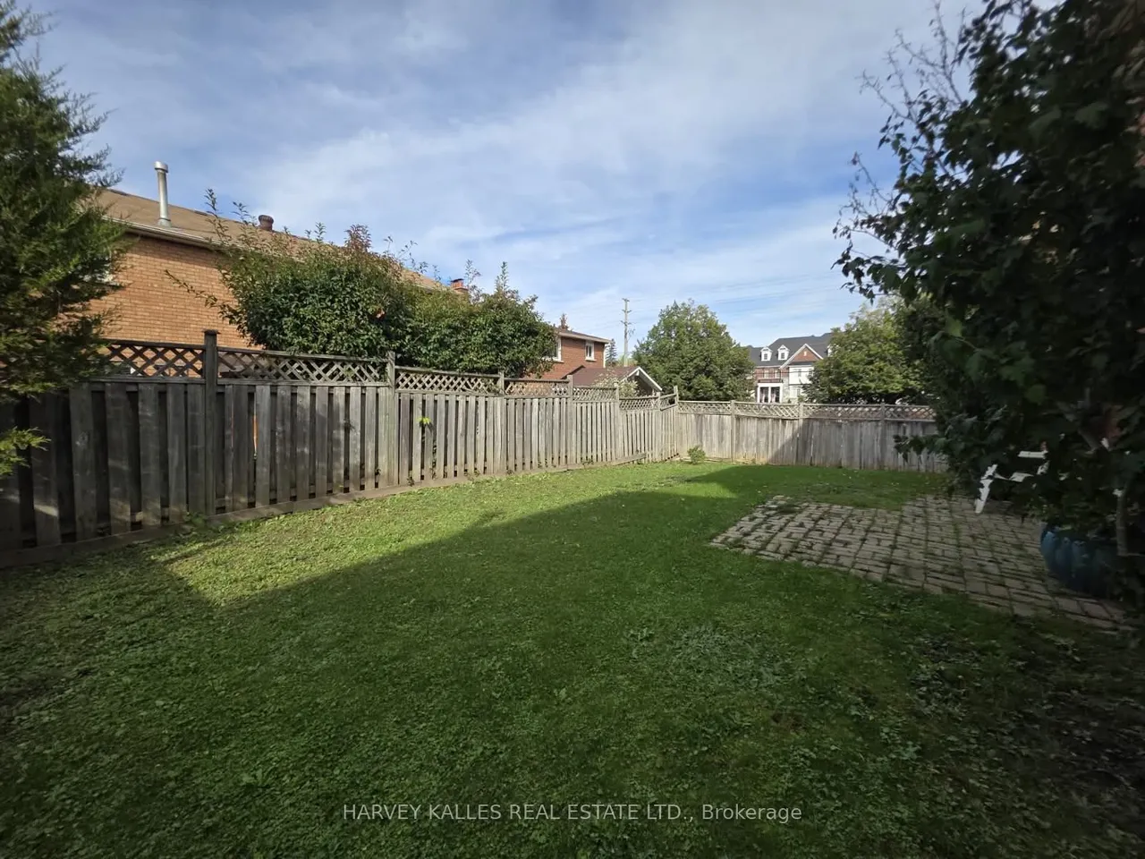 1627 Rayleen Crescent — photo 5