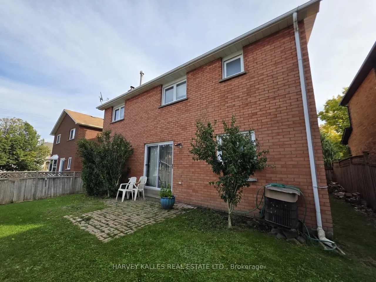 1627 Rayleen Crescent — photo 4