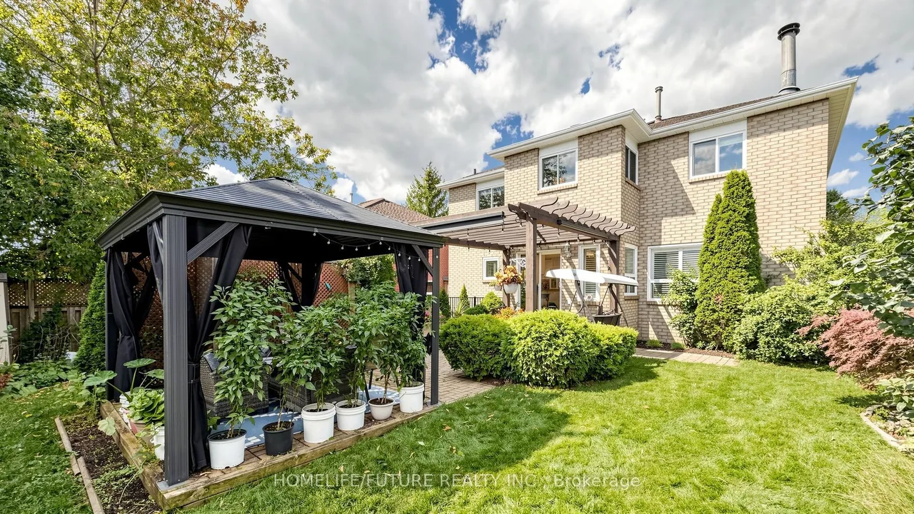 90 Bedell Crescent — photo 49
