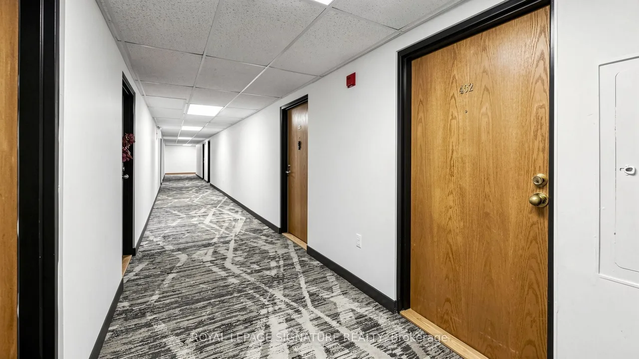 454 Centre Street S, Unit 402 — photo 3