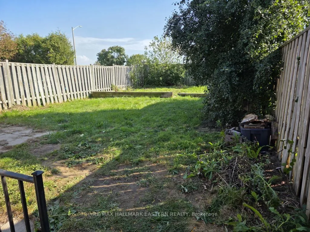 7 Turnberry Crescent — photo 3