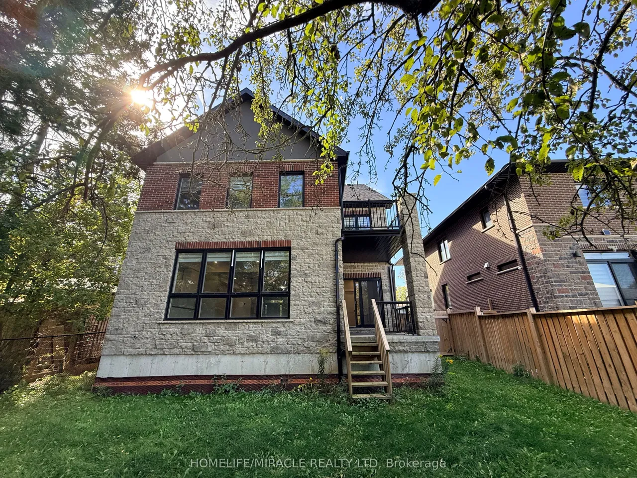 363 Rosebank Road — photo 42
