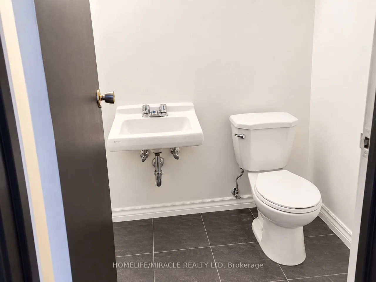 153 Brock Street N, Unit 4 — photo 11
