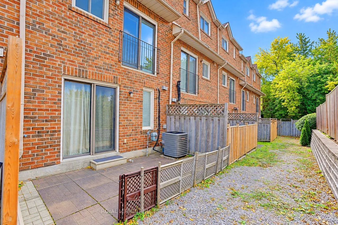 10 Reidmount Avenue, Unit 10 — photo 39