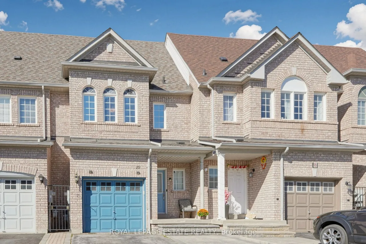 10 Dooley Crescent — photo 2