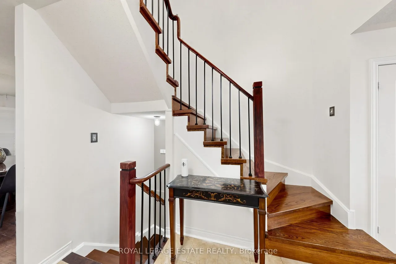 10 Dooley Crescent — photo 3