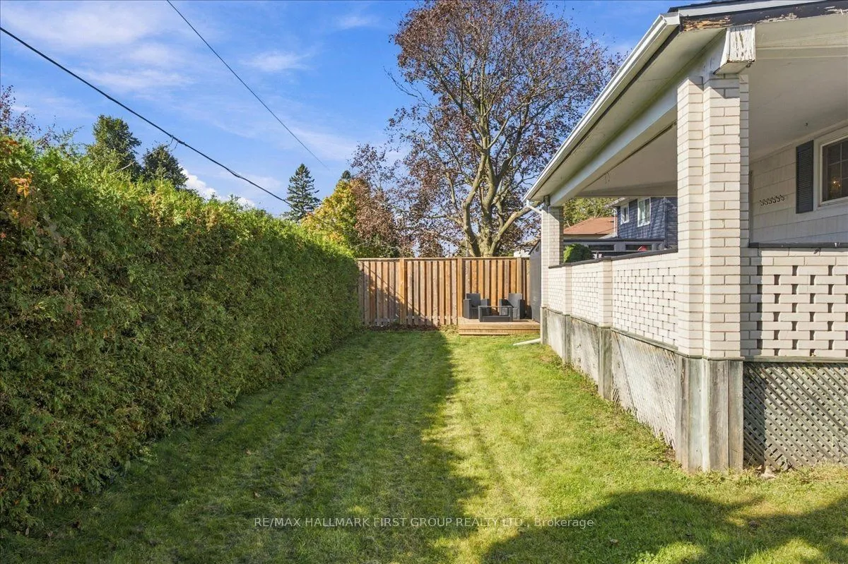 820 Bem Avenue — photo 46