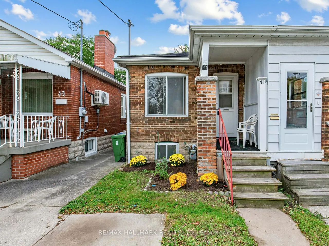41 Gowan Avenue — photo 3