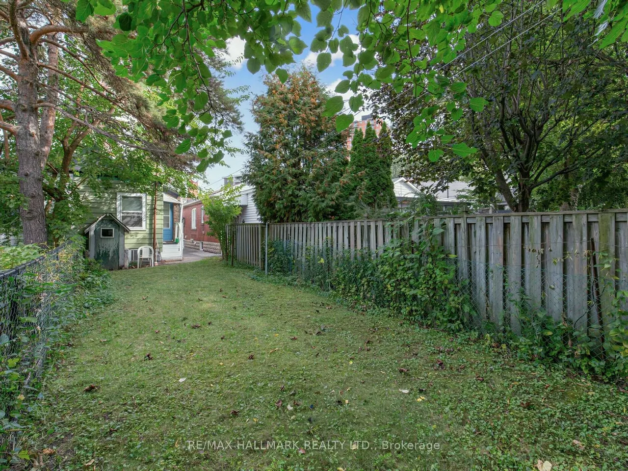 41 Gowan Avenue — photo 8