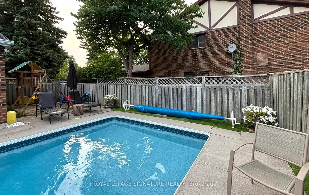 1 Kenmanor Boulevard — photo 42