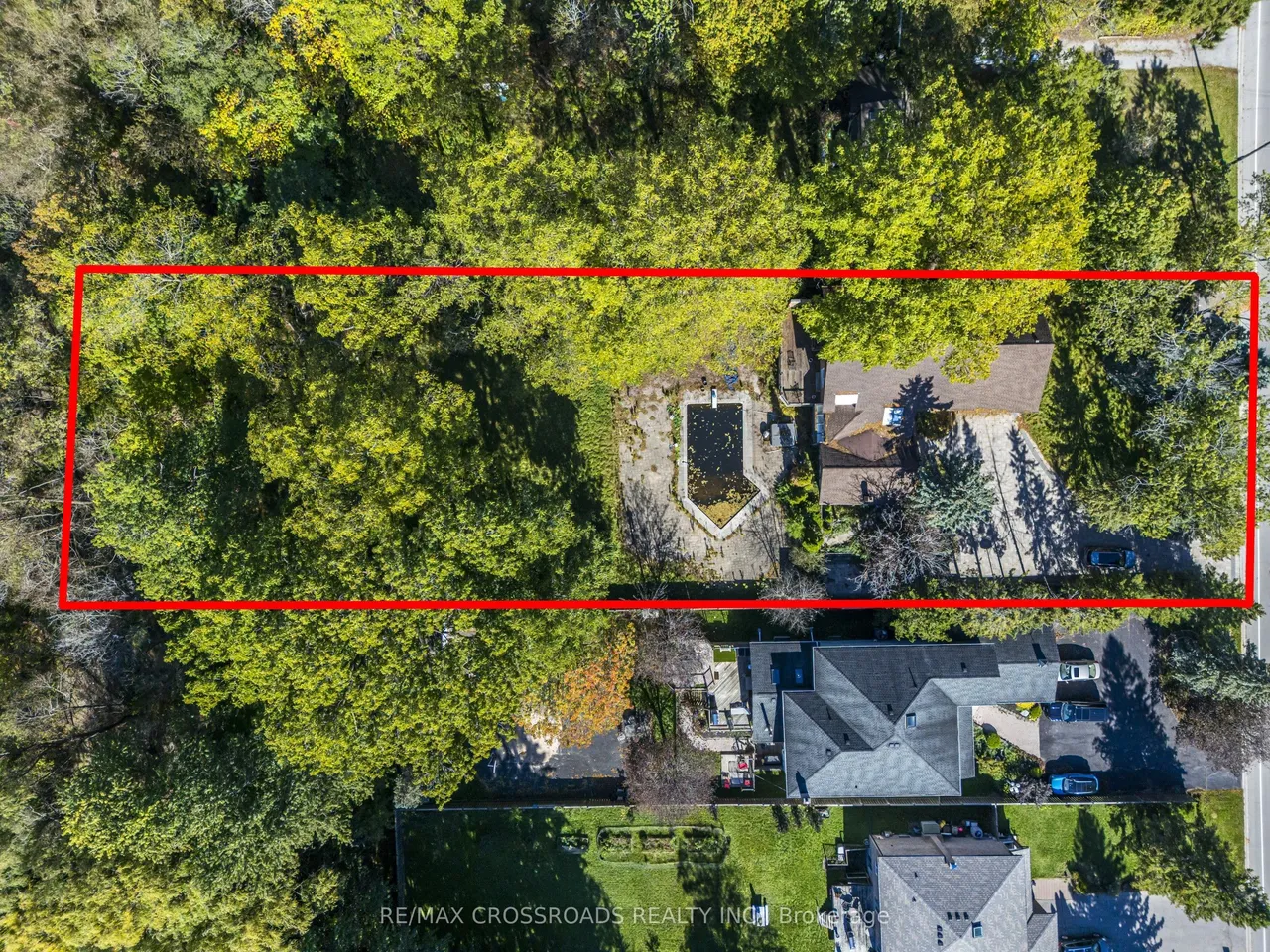 1910 Fairport Road — photo 3