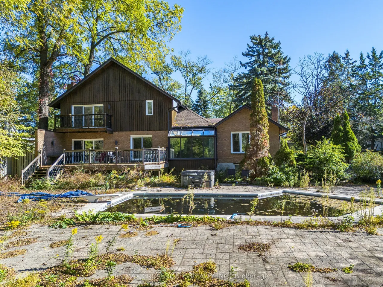 1910 Fairport Road — photo 42