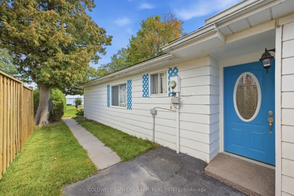 87 Edgewood Crescent