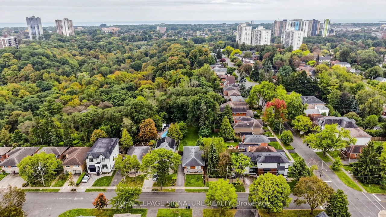 35 Florens Avenue — photo 48