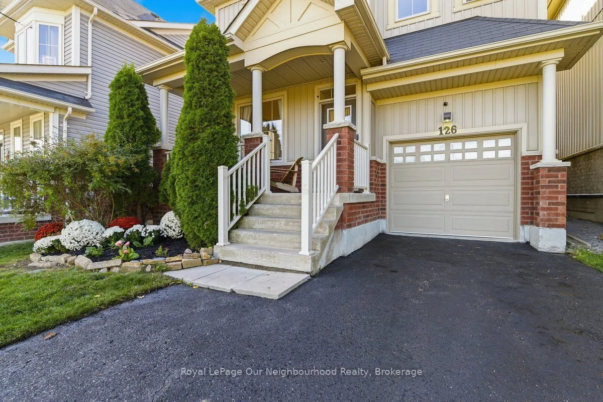 126 Ted Miller Crescent — photo 3