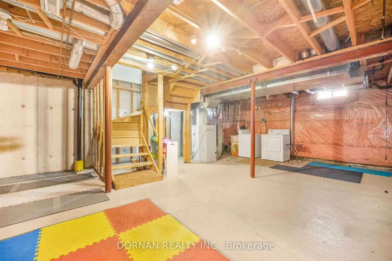 76 Greengrove Way — photo 12