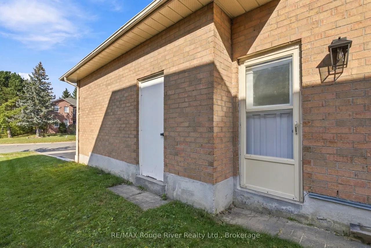51 Lofthouse Drive — photo 43