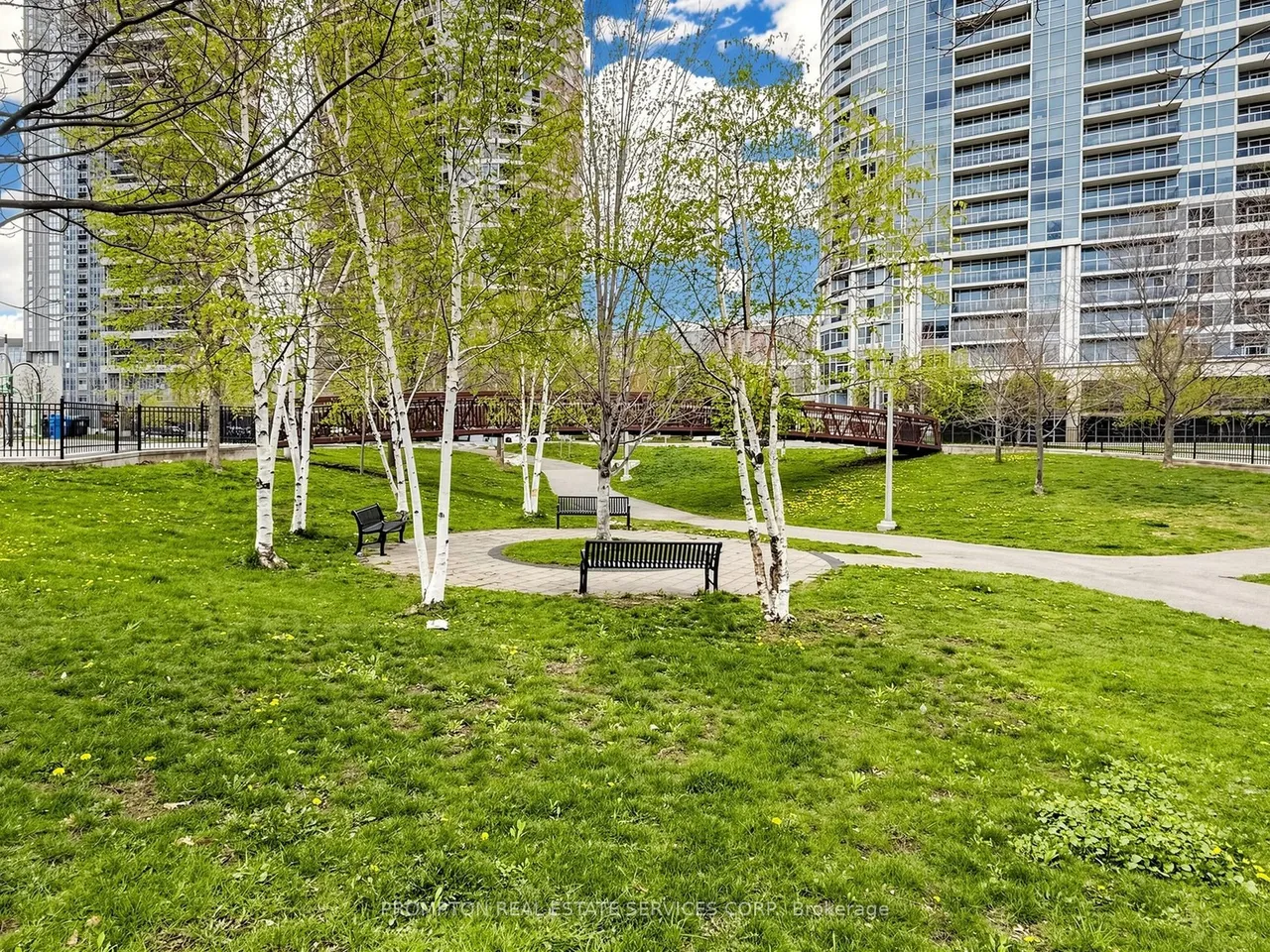 330 Village Green Square, Unit TH3 — photo 36