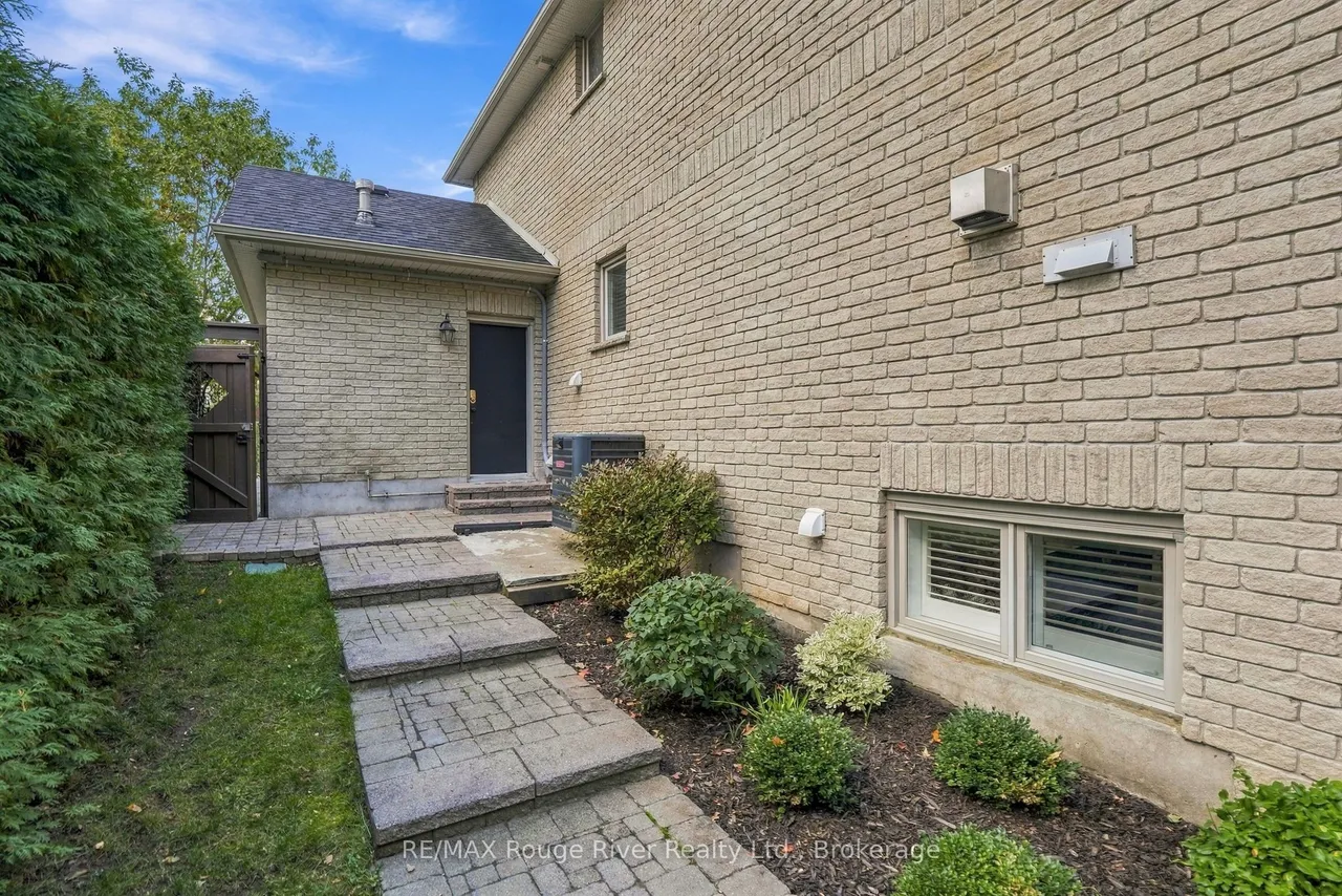 264 Ryerson Crescent — photo 49