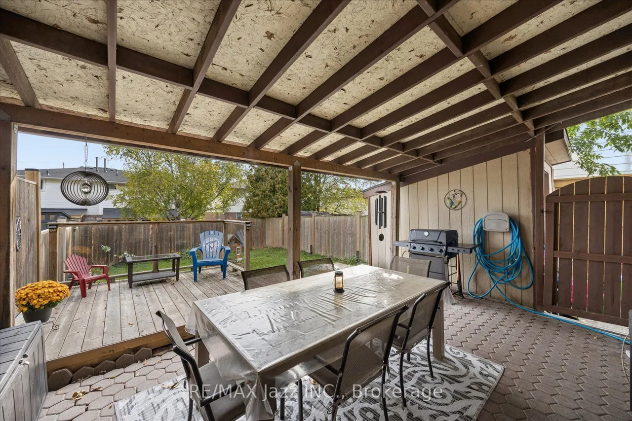 419 Maplewood Drive — photo 20