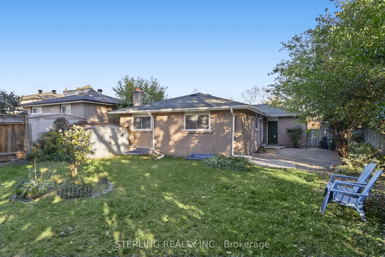 27 Oakmeadow Boulevard — photo 38