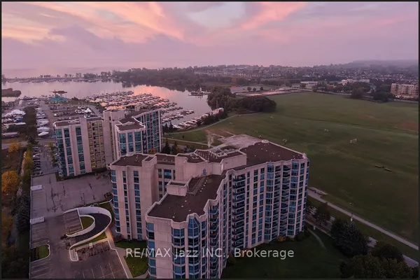 360 Watson Street W, Unit 105