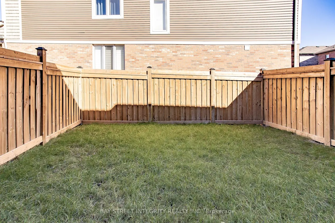 62 Lockyer Drive — photo 18