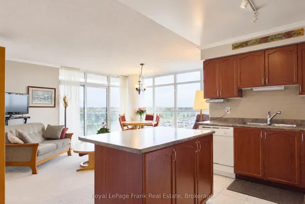 1600 Charles Street, Unit 904