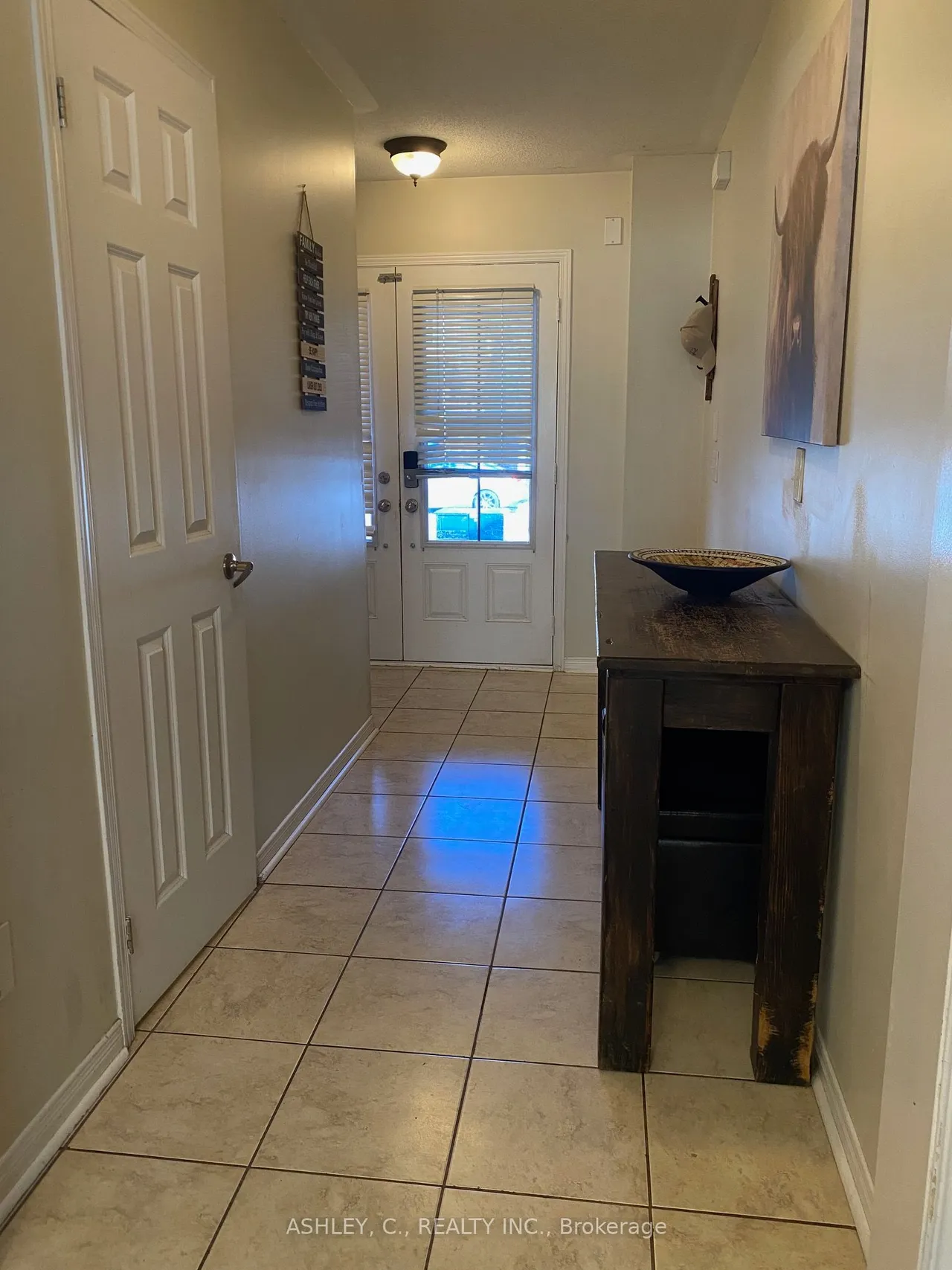104 James Govan Drive — photo 2