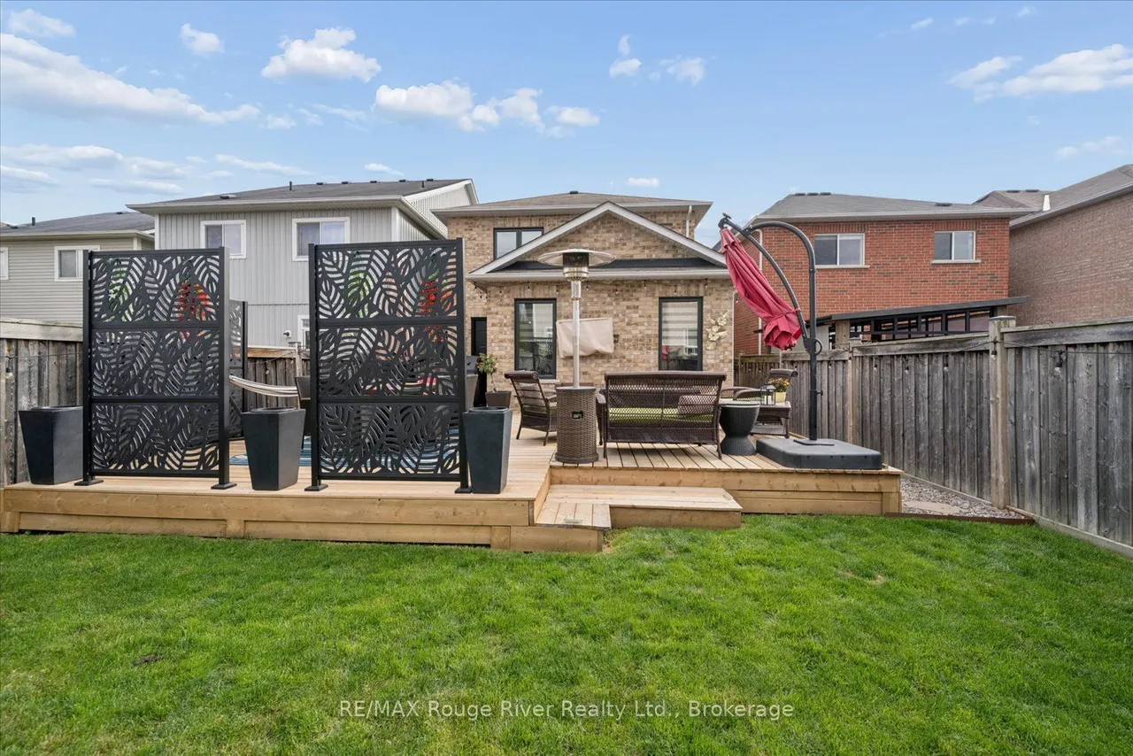 36 Shrewsbury Drive — photo 45