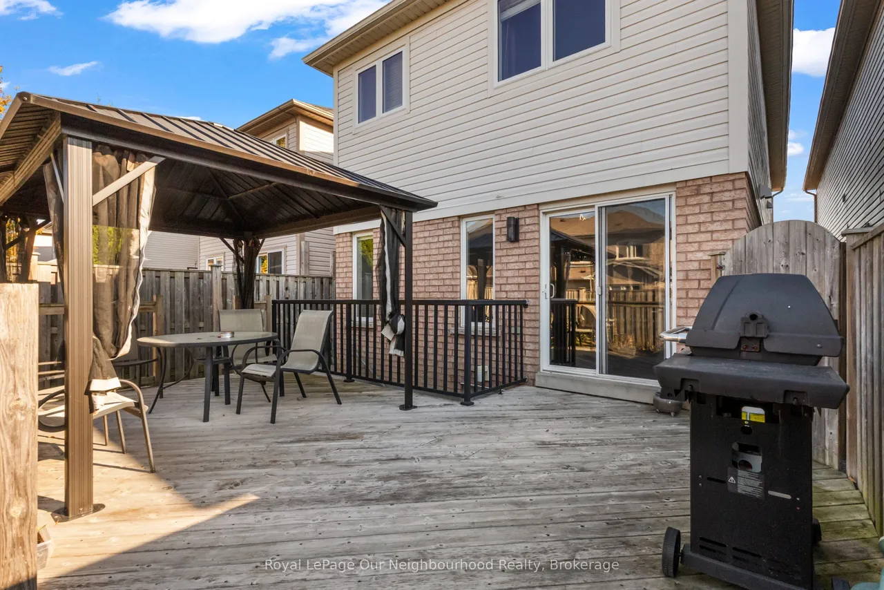 16 Bettina Place — photo 48