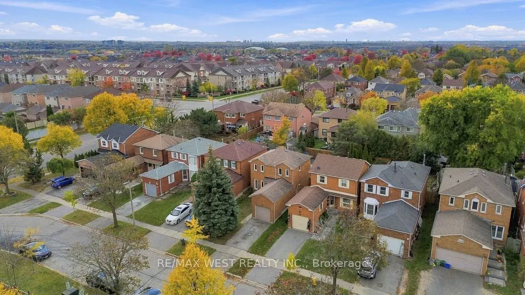 67 Woodstone Place — photo 42
