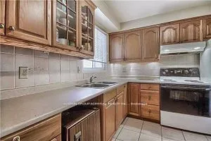 47 Riviera Drive — photo 3