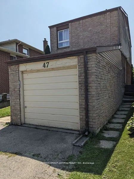 47 Riviera Drive — photo 2