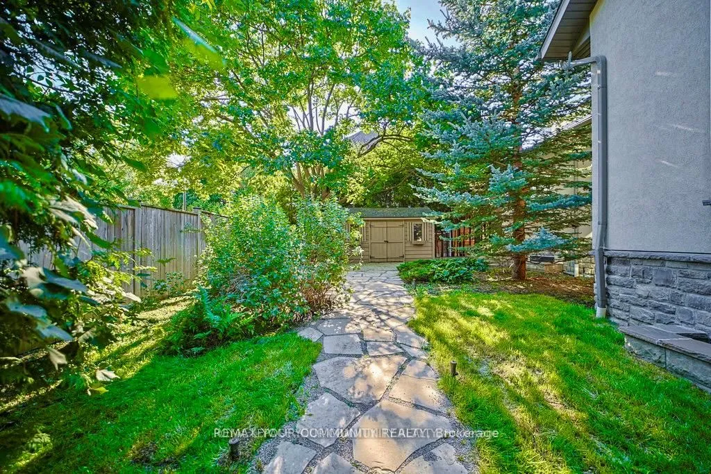 57 Joseph Street S — photo 46