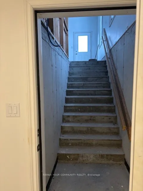 31750 Simcoe Street — photo 36