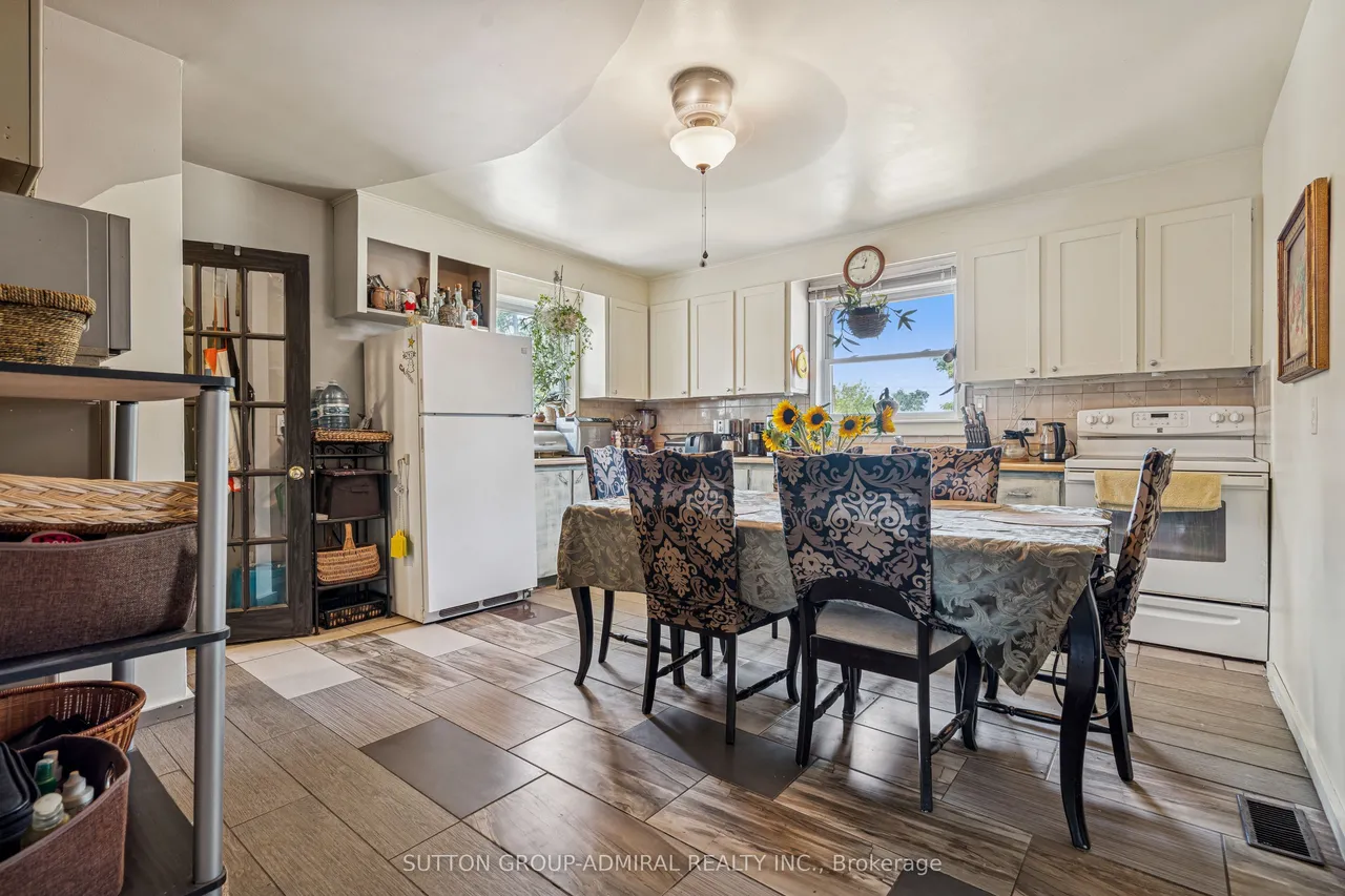 499 York Street — photo 49