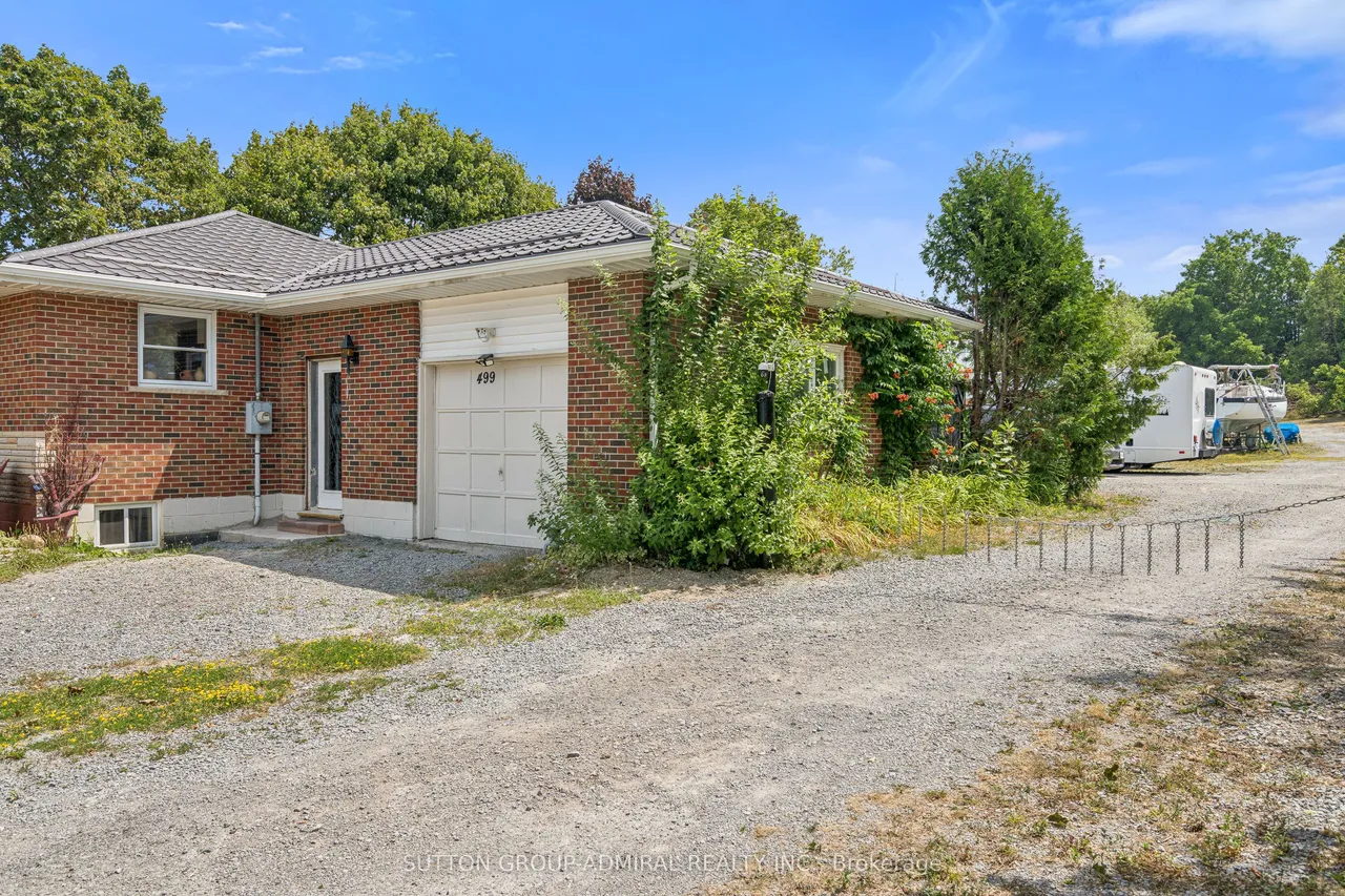 499 York Street — photo 3