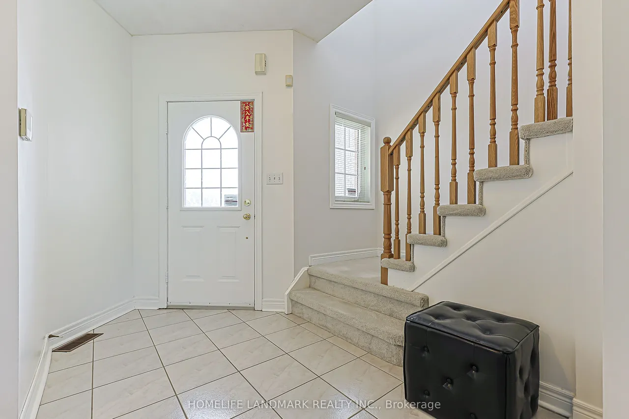 81 Eastpine Drive — photo 3